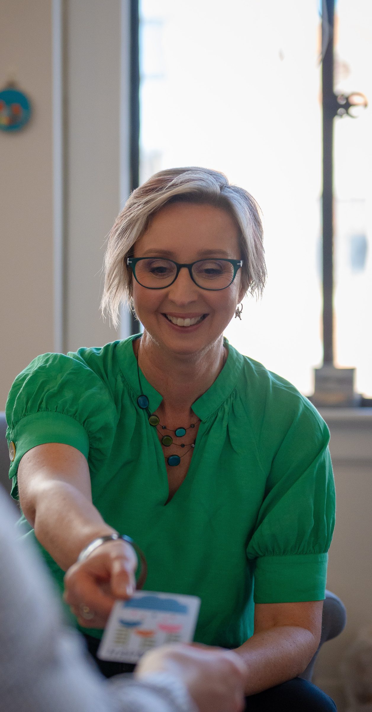nicola-brown-clinical-psychologist-therapy-session-green-top